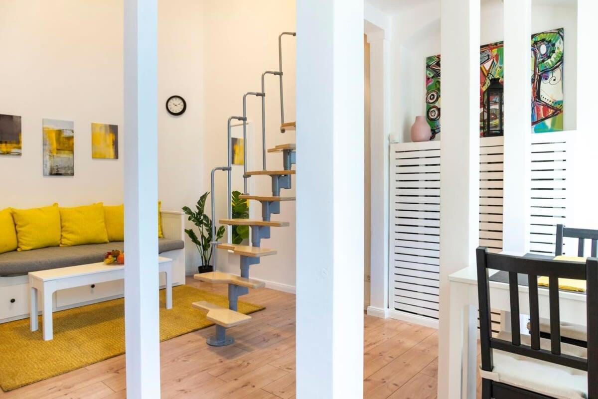 Spacious Loft Style In Wilmersdorf Берлин